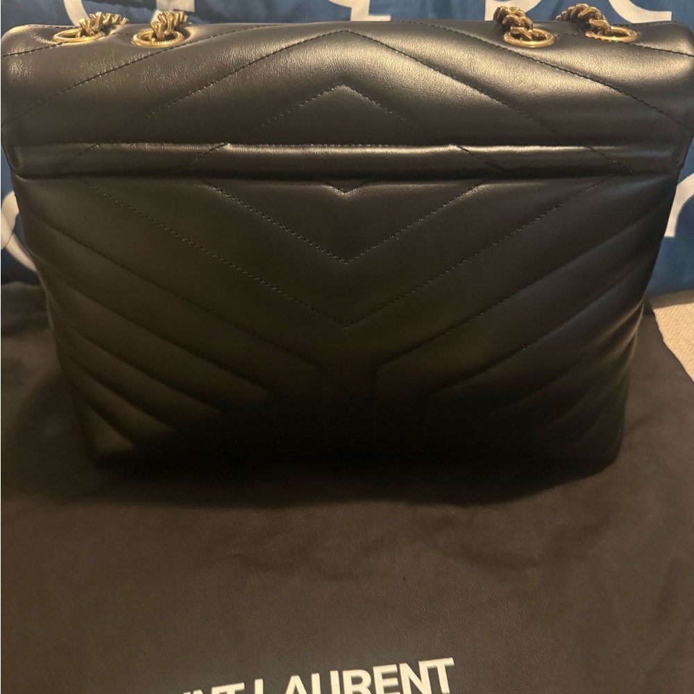 Saint Laurent Black and Gold Quilted Shoulder Bag - Picture 4 of 7